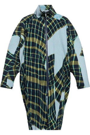 Issey Miyake Manteau Windswept Plaid