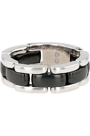 CHANEL Bague Ultra médium en or blanc
