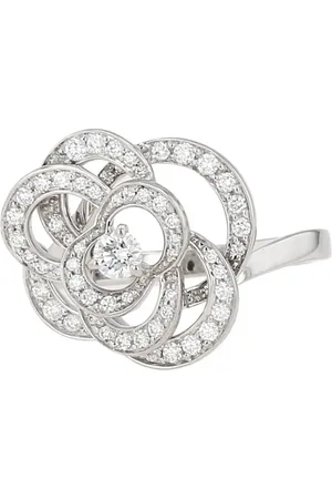 CHANEL Bague Camélia Fil en or blanc 18ct pavée de diamant
