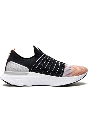 Nike Baskets React Phantom Run Flyknit 2