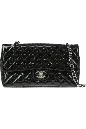 CHANEL Sac porté épaule à rabat (2007)