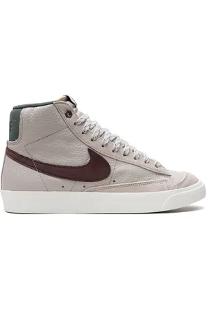 Nike Baskets mi-montantes Blazer 