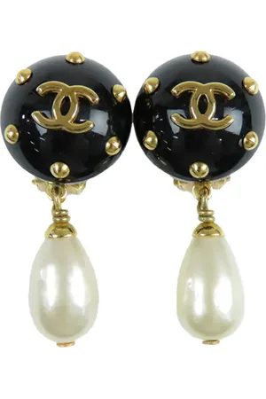 CHANEL Boucles d