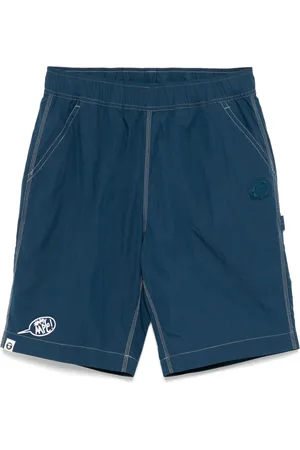 A Bathing Ape Short à patch logo