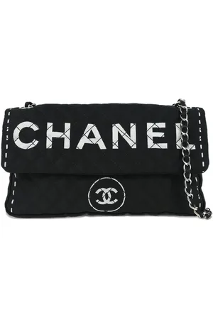 CHANEL Sac porté épaule matelassé (2007)