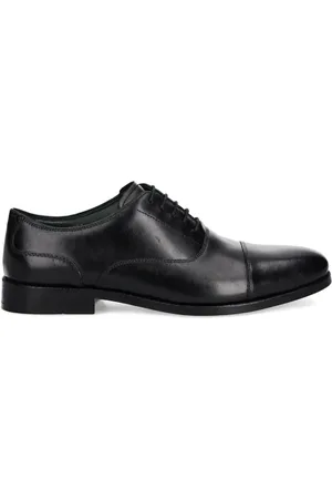 Clarks James derby shoes