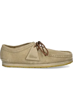 Clarks Godney suede lace-up desert boots