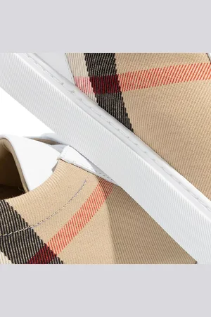 Burberry Sneakers, Salmond en