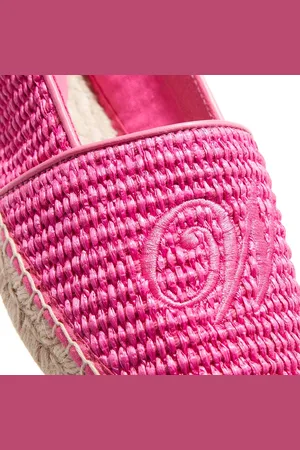 Max Mara Sandales, Sella en