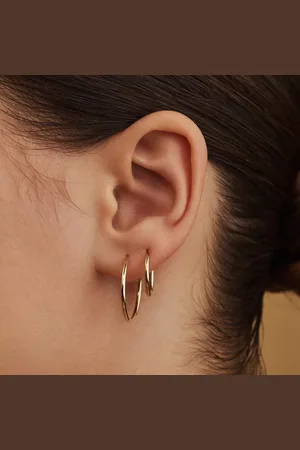 Isabel Bernard Bijouterie, Le Marais Cerise 14 karat hoop earrings en