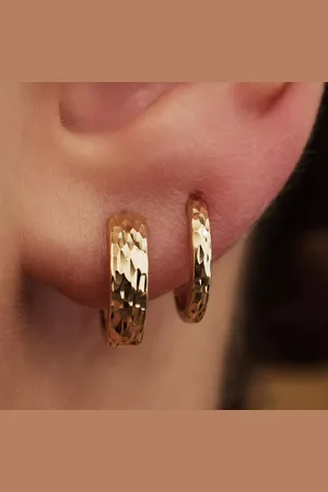 Isabel Bernard Bijouterie, Rivoli Laura 14 karat hoop earrings en