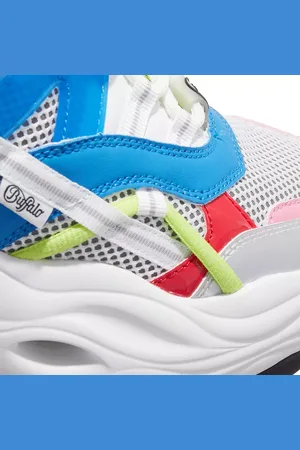 Buffalo Sneakers, Triplet Hollow en