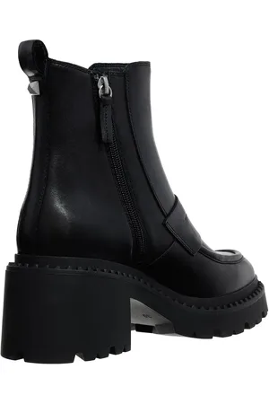 Ash Bottes & Bottines, Nasty en