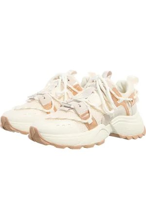 Steve Madden Sneakers, Tazmania en