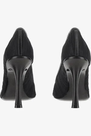 Jimmy Choo Escarpins, Dãƒâ©Colletãƒâ© Fight en
