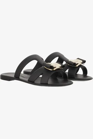 Salvatore Ferragamo Sandales, New Vara Rubber Sandals en
