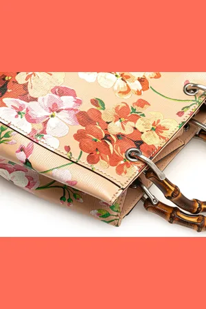 Gucci Sacs bandoulière, 2000-2015 Mini Calfskin Blooms Bamboo Shopper Satc en