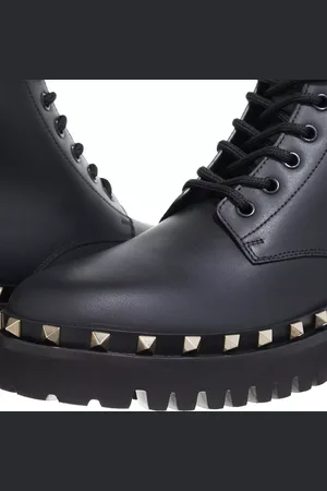 VALENTINO GARAVANI Bottes & Bottines, Combat Boot Rockstud en