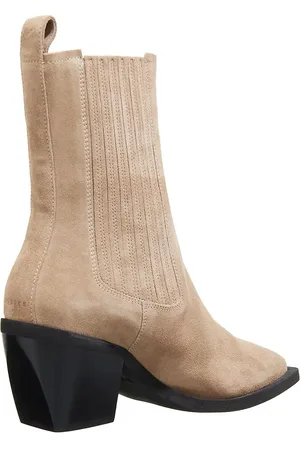 Nubikk Bottes & Bottines, Liv Loua en