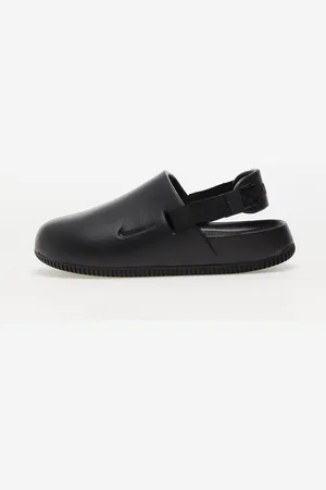Nike Baskets W Calm / EUR 42