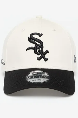 New Era Chicago White Sox 9FORTY Side Script Adjustable Cap / Black Universal