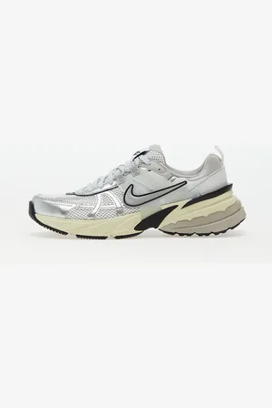 Nike Baskets V2K Run / Metallic Silver EUR 42
