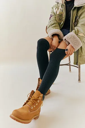 Timberland Premium 6" Lace-Up Boots en , pour femme taille: US 6 chez Free People