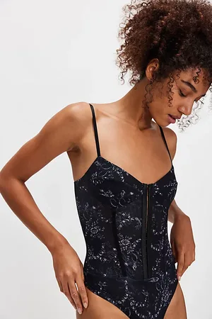 Free People Night Rhythm Printed Bodysuit par en Nauds Noir Et Blanc, pour femme chez Free People