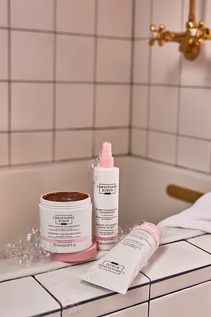 Christophe Robin Pâte Volumisante Nettoyante en Un, pour femme chez Free People