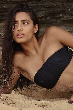 Toast Signature Slide Bandeau Bikini Top en , pour femme chez Free People