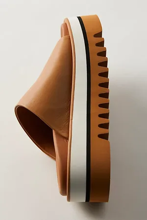 Paloma Barceló Highest Standards Flatform Slides par en , pour femme taille: EU 38 chez Free People