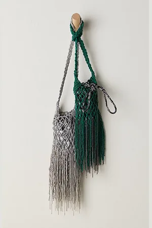 Free People Silver Hayes Shoulder Bag par , pour femme chez Free People