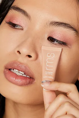 RMS Fard crème Eyelights en Sunbeam, pour femme chez Free People