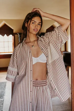 Free People Clear Skies Lounge Shirt par en , pour femme chez Free People