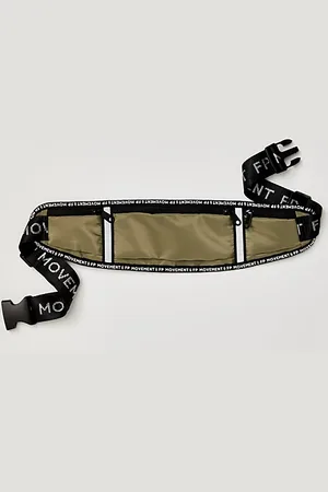 FP Movement 3 Pocket Runner Sling par en , pour femme chez Free People