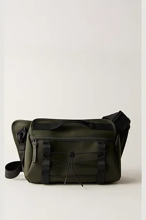 Rains Sac Messager Montagnard Trail en , pour femme chez Free People