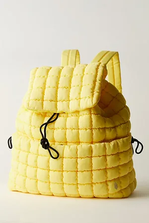 FP Movement Quilted Hiker Pack par en Sour Citrus, pour femme chez Free People