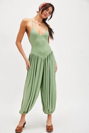 Norma Kamali Kenny Jumpsuit en , pour femme chez Free People