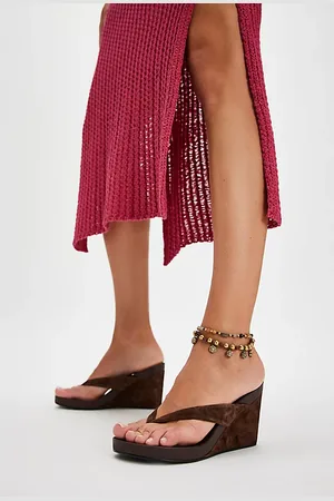 Jeffrey Campbell Tongs Compensées Rylee par en , pour femme taille: US 7.5 chez Free People
