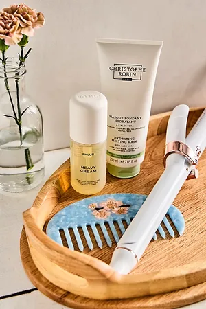 Christophe Robin Hydrating Leave-In Cream with Aloe Vera, pour femme chez Free People