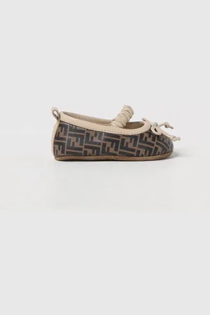 Fendi Chaussures Enfant couleur