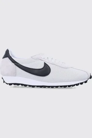 Nike Baskets Femme couleur