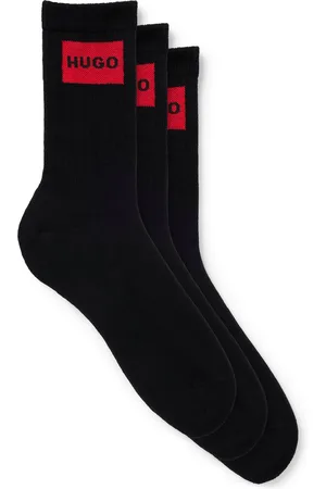 HUGO BOSS Lot de trois paires de chaussettes courtes avec étiquettes logotées rouges