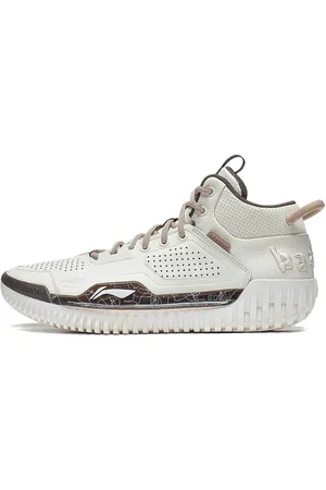 Li Ning Badfive 3