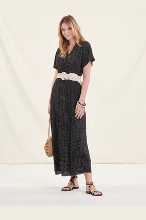 La Fee Maraboutee Robe mi-longue cintrée noir et blanc manches courtes