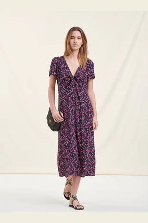 La Fee Maraboutee Robe mi-longue noire fleurie encolure V