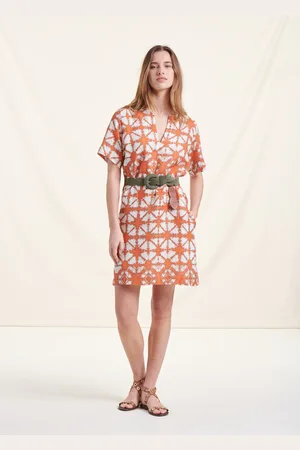 La Fee Maraboutee Robe courte en lin orange encolure tunisienne