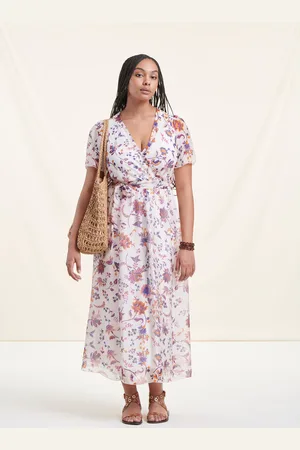 La Fee Maraboutee Robe longue bohême écrue en voile fleuri manches courtes