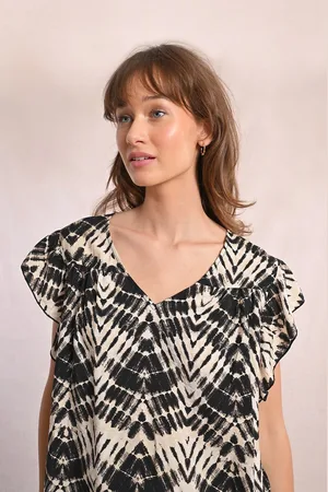 Molly Bracken Blouse Imprimée Manches Courtes Col V