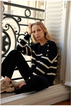 La Petite Etoile Pull Celian Marin Coupe Ample Boutons À L
